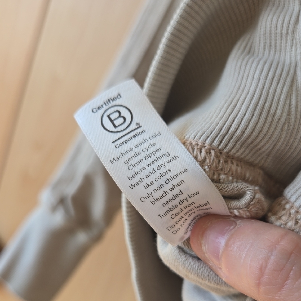 Athleta Neutral Bomber Jacket, Athleisure, Oversized, Comfort, VGUC - Picture 9 of 9